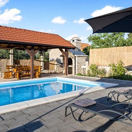 Olive Tree House With Jacuzzi, Wifi And 40M2 Pool Villa Siritovci Luaran gambar