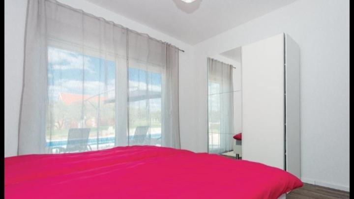 Olive Tree House With Jacuzzi, Wifi And 40M2 Pool Villa Siritovci Luaran gambar